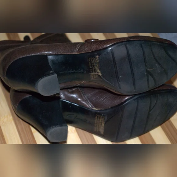 Clarks Bendables Brown Leather Zip Up Block Heel Ankle Boots Shoes Women's 7 M - Picture 2 of 5